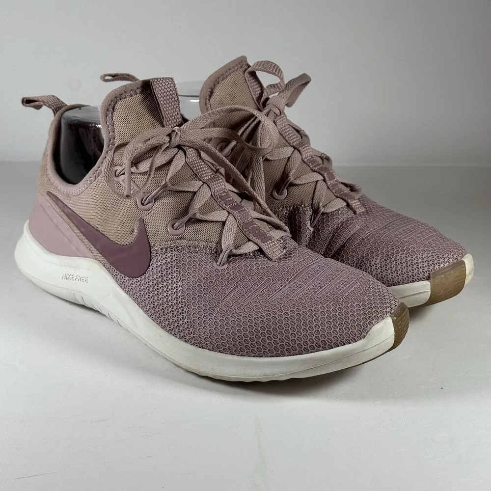 Nike Free TR 8‎ Plum Chalk  Plum Dust  Summit White Sneaker Shoe Women's Size  7